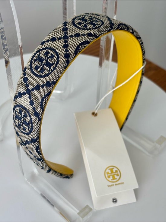 Tory Burch Navy & Beige Logo Jacquard Headband with Yellow Interior